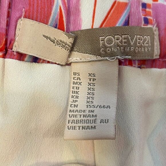 Forever 21 Pink Geometric Mini Skirt - XS - Picture 5 of 13